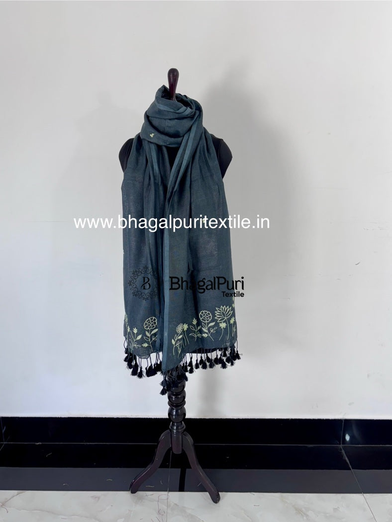 Nazaakat – Fine Linen Hand Embroidered Dupatta 2.5m (Search Code-1091)