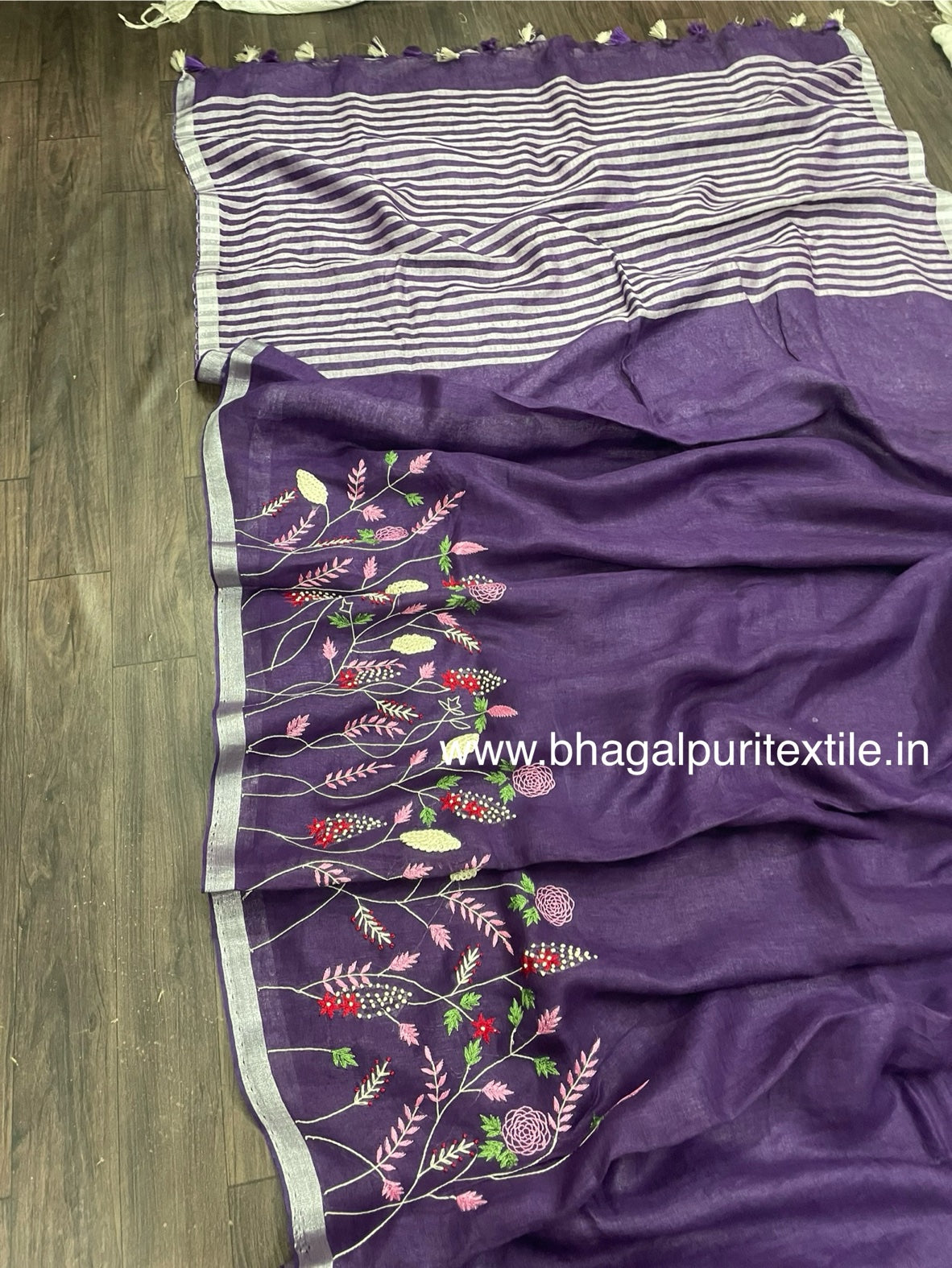Regal Berry Handwoven Linen Saree (Search Code 1031)