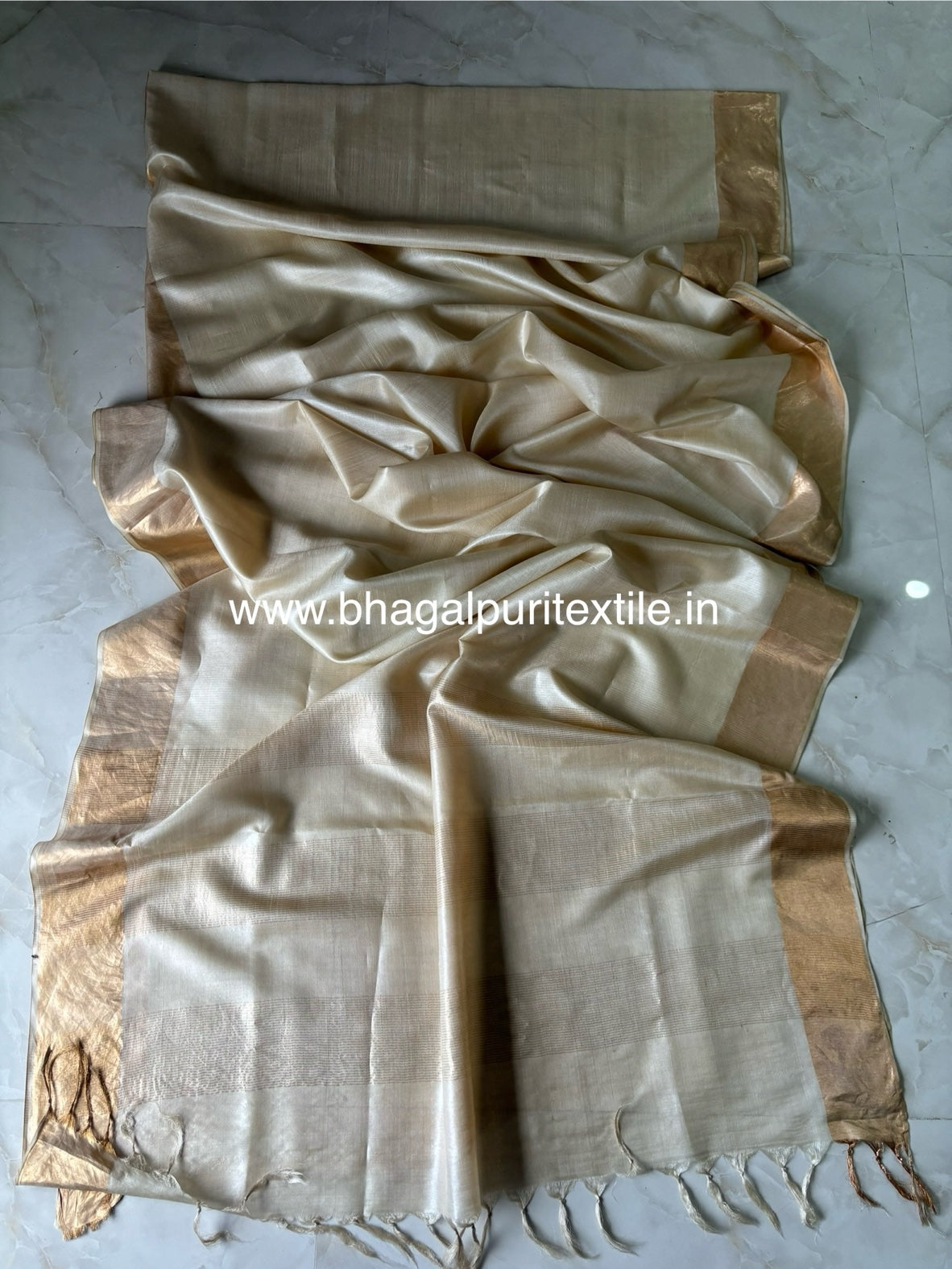 Tussar Silk Raw Premium Saree ( Search Code-1039)