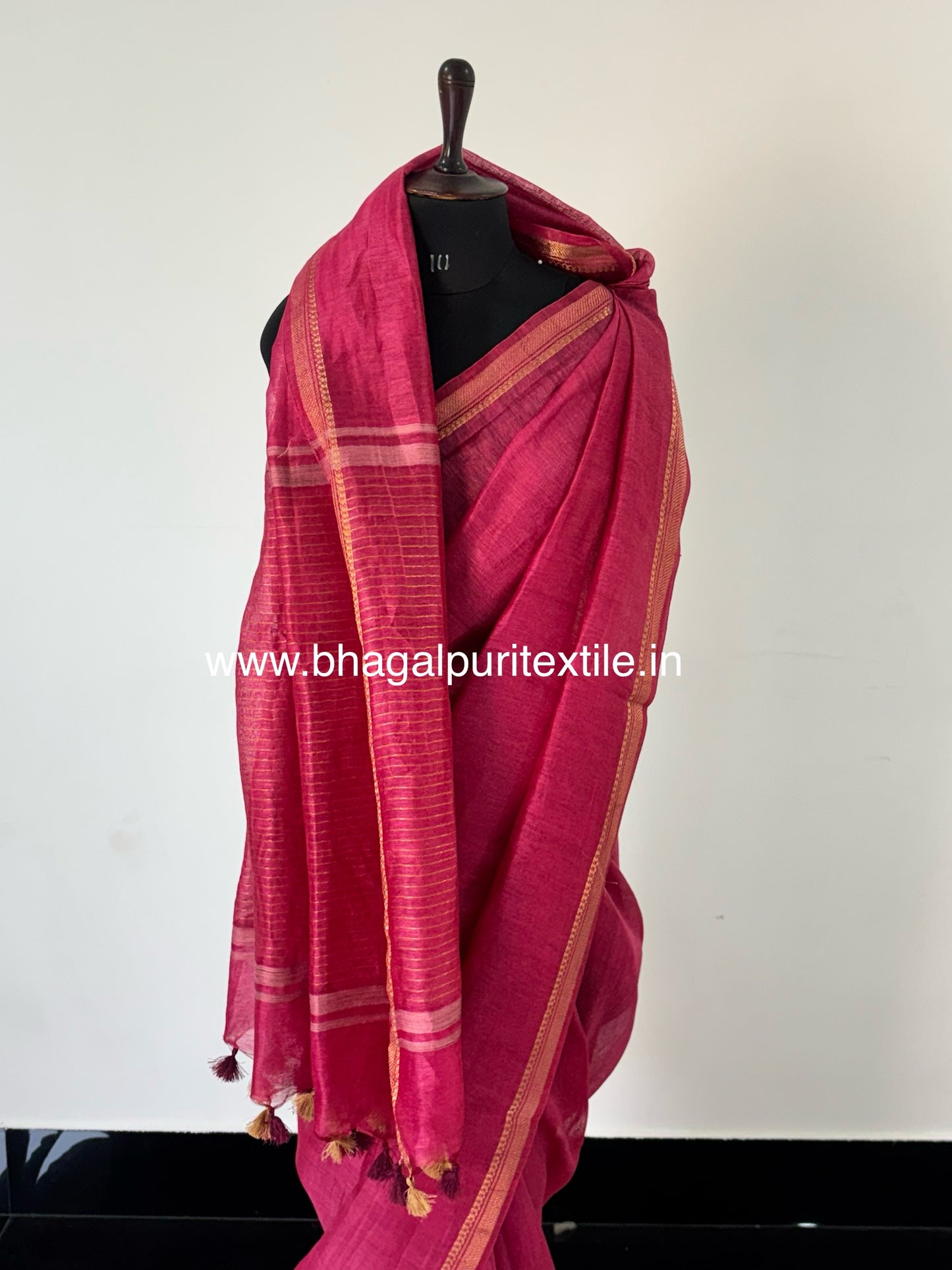 Burgundy Dream Weaver Premium Silk Linen Saree With Running Blouse 1M (Search Code-1077)