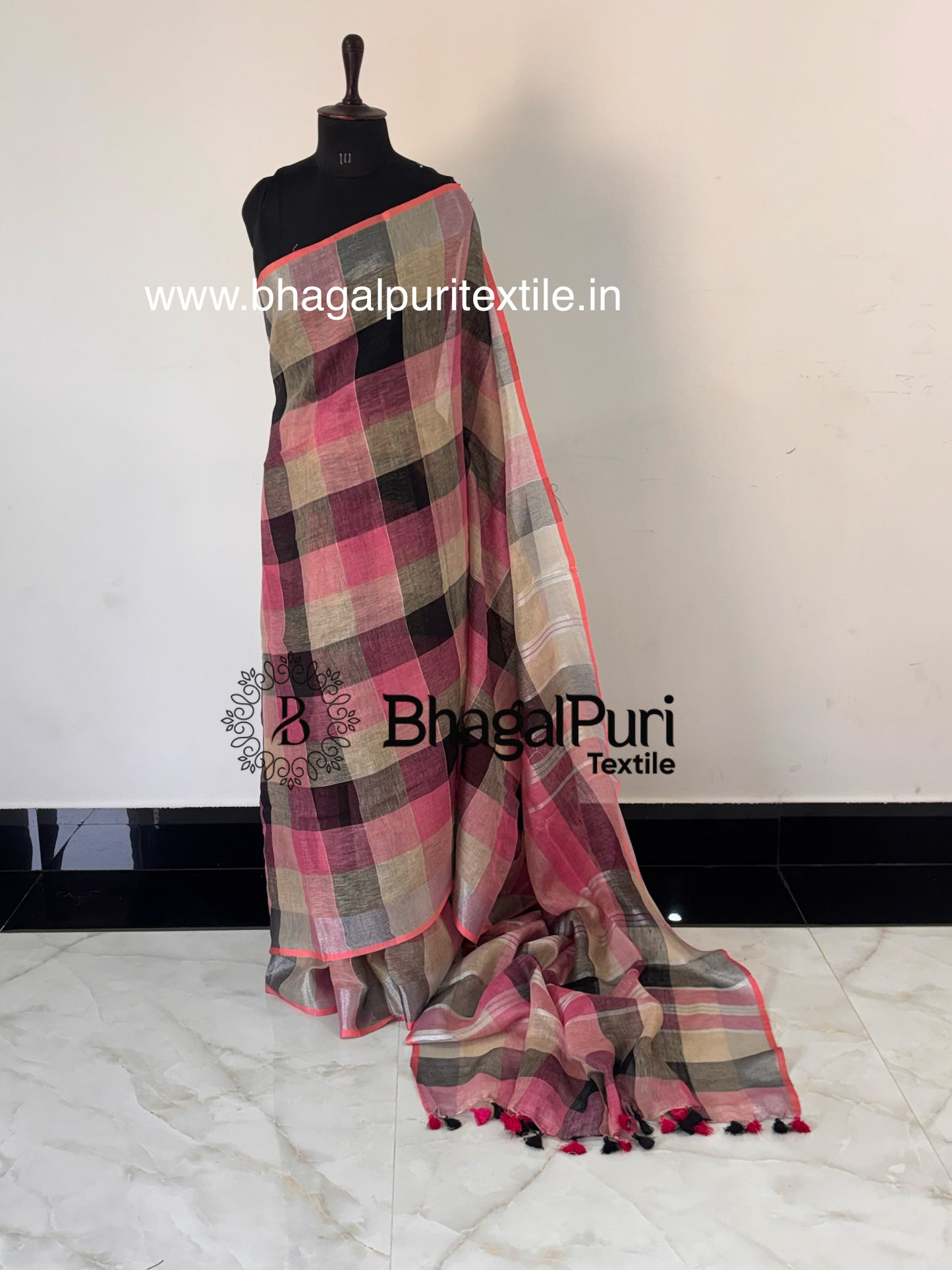 Pink Black Check Linen Saree Handwoven Plain Linen Sari For Women With Running Blouse 1M (Search code-10176).