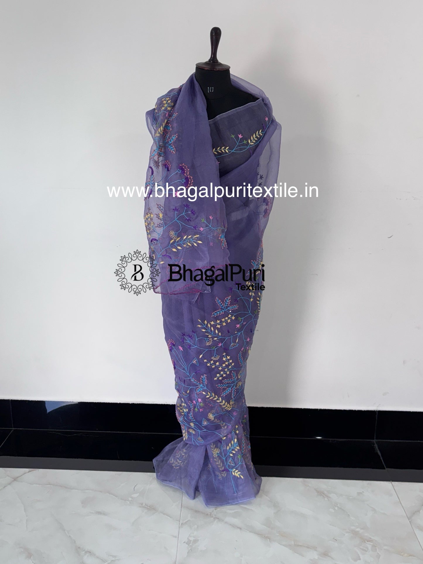 Aabira Organza Full 4.5 m Work Saree With Running Blouse 1 m (Seach Code-1097)