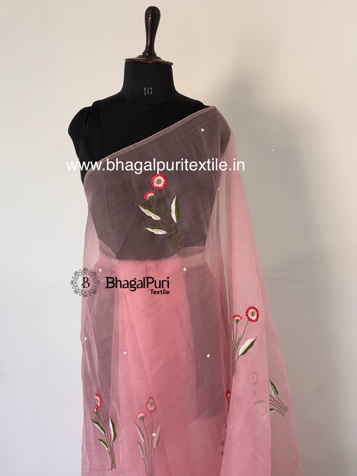 Noor-e-Nazakat – Powder Pink Organza Beadswork Embroidered Saree With Running Blouse 1M (Search code-10170).