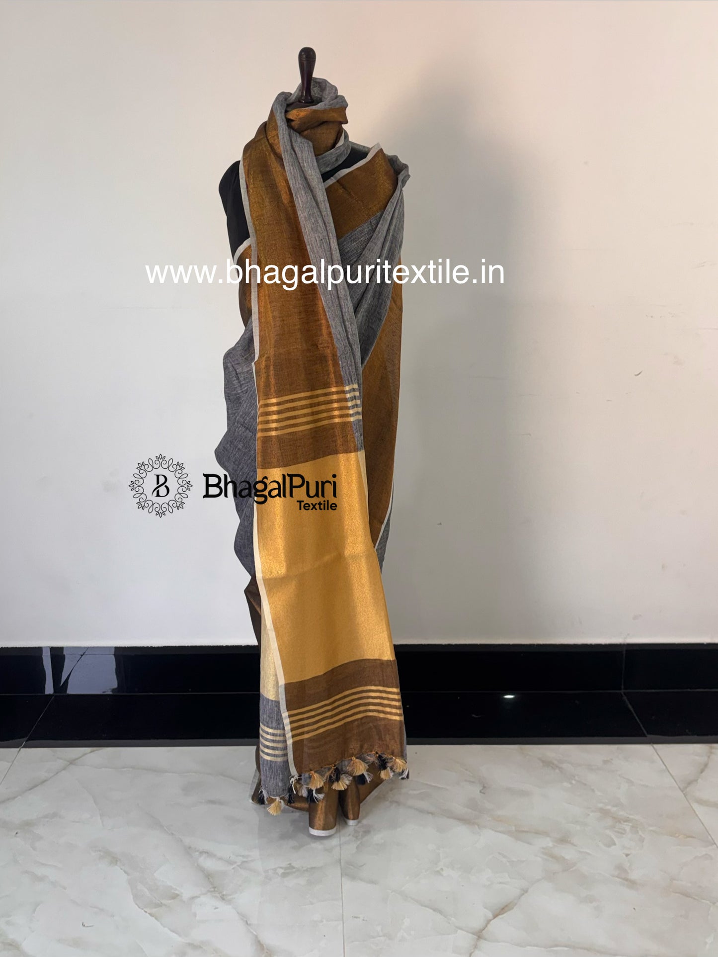 Pure Linen Saree with Metallic Gold Border (Search code-10173).