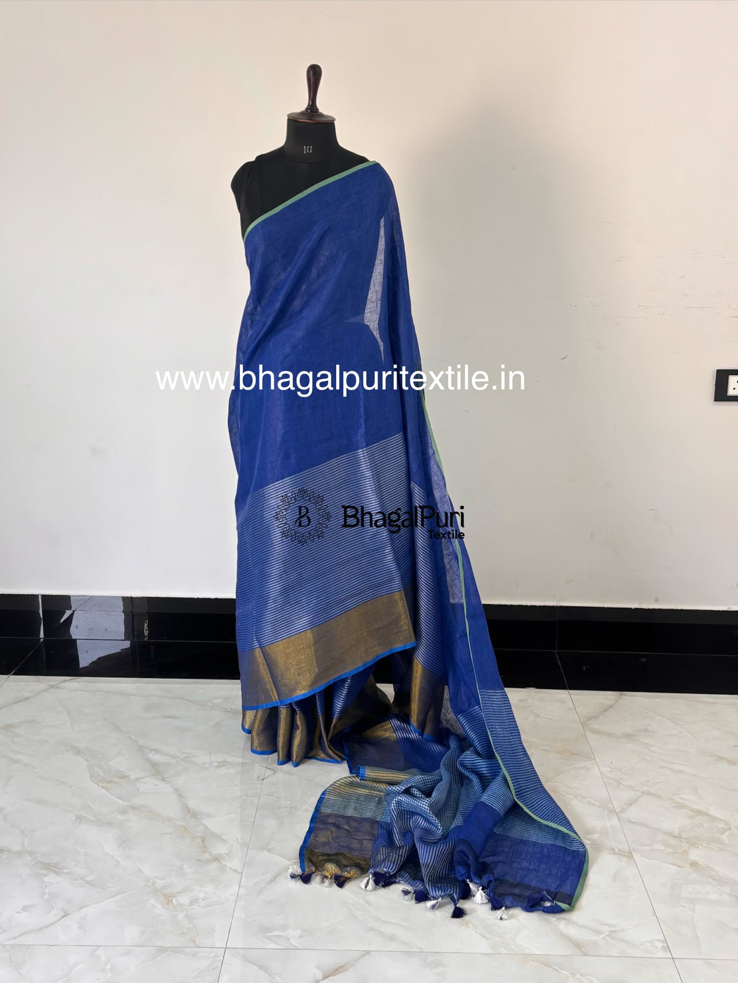 Limited Classic Navy Linen Saree with Horizontal Border (Search code-10186).