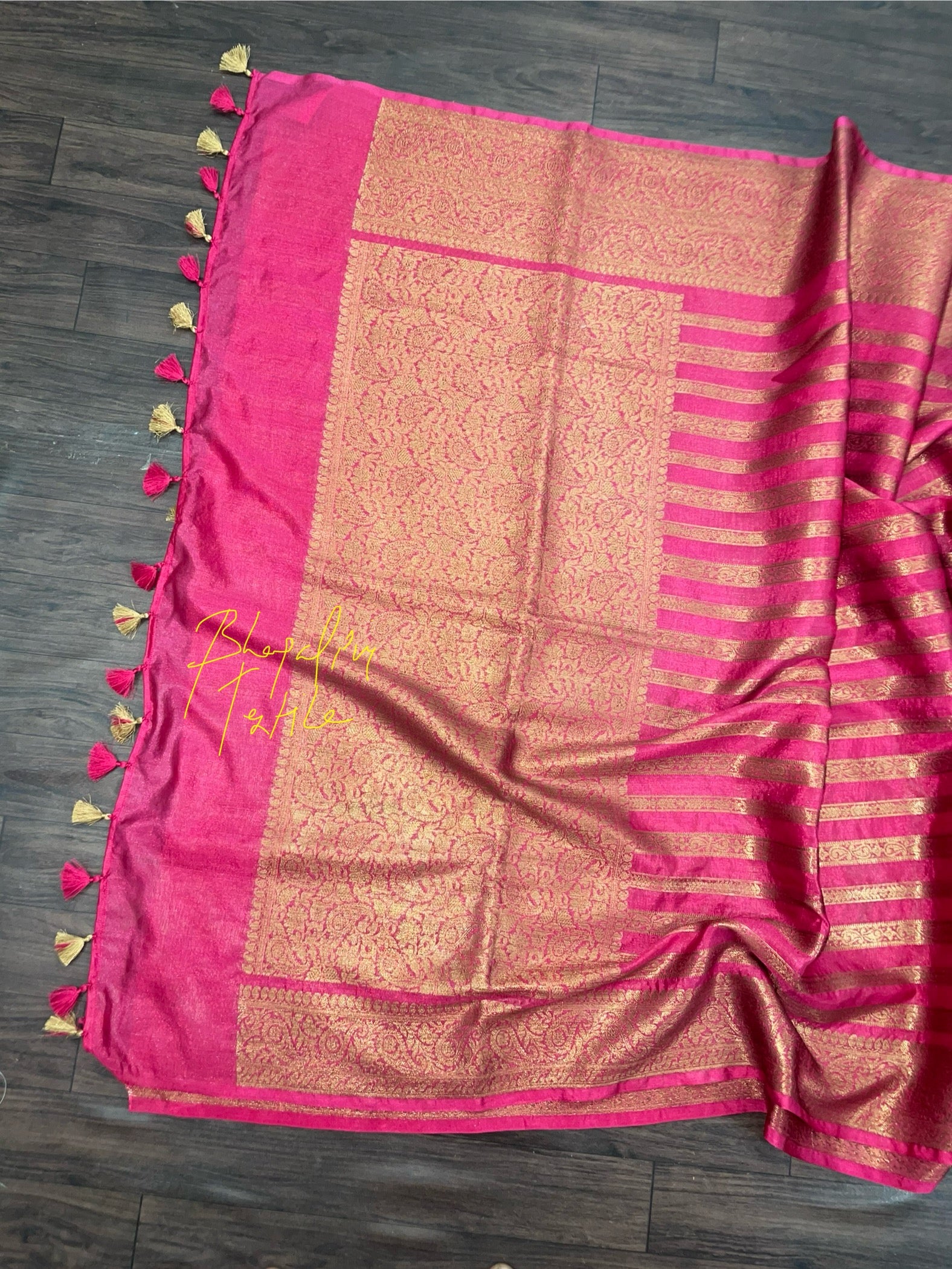 Designer pink banarasi soft silk saree with classic zari pattern stylish party wear saree for women