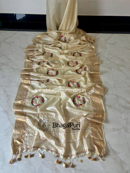 Zarafshan – Ivory Tussar Silk Saree with Intricate Hand-Embroidered Buta With Running Blouse 1m (Search Code-10192).