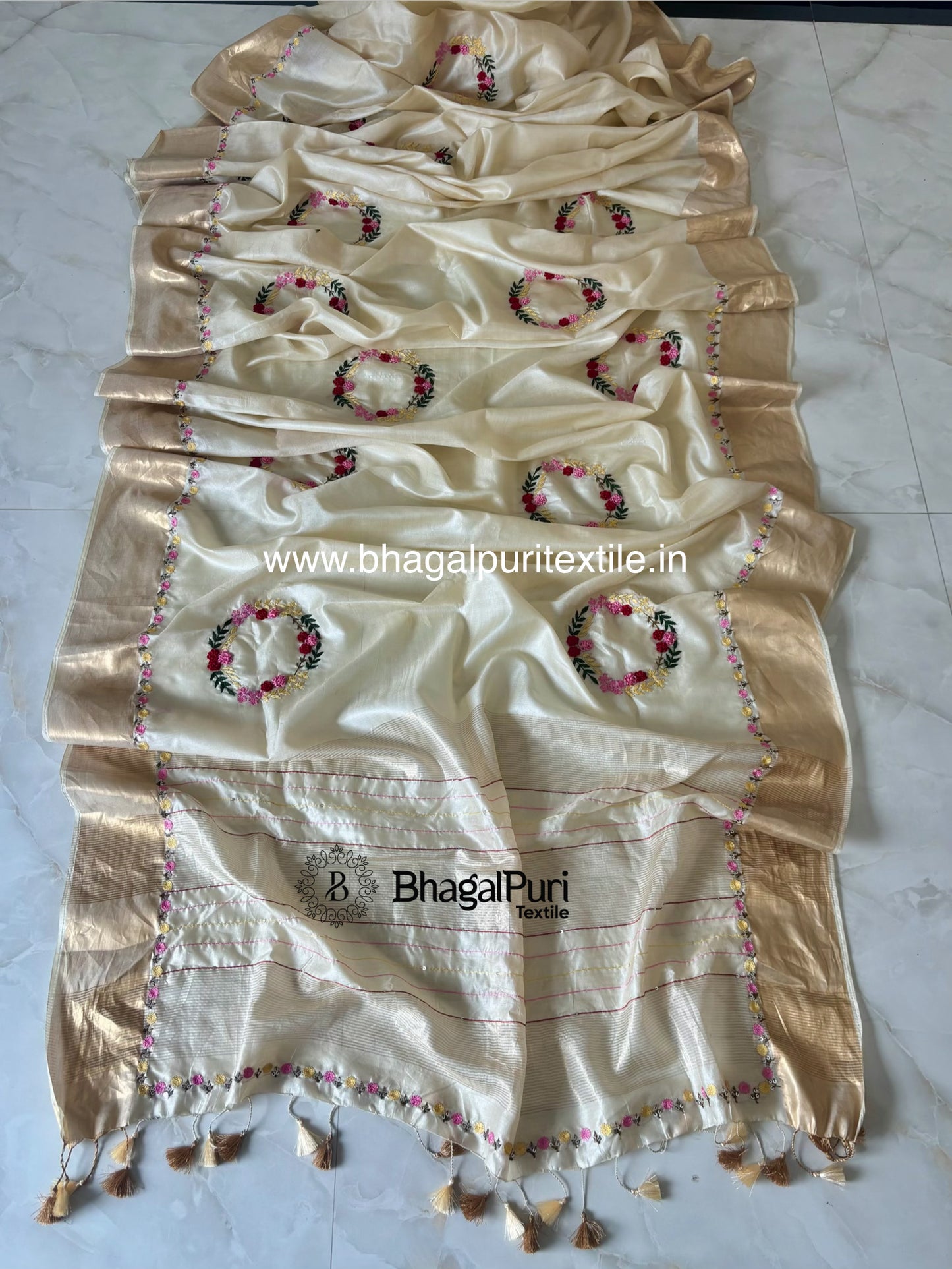 Zarafshan – Ivory Tussar Silk Saree with Intricate Hand-Embroidered Buta With Running Blouse 1m (Search Code-10192).