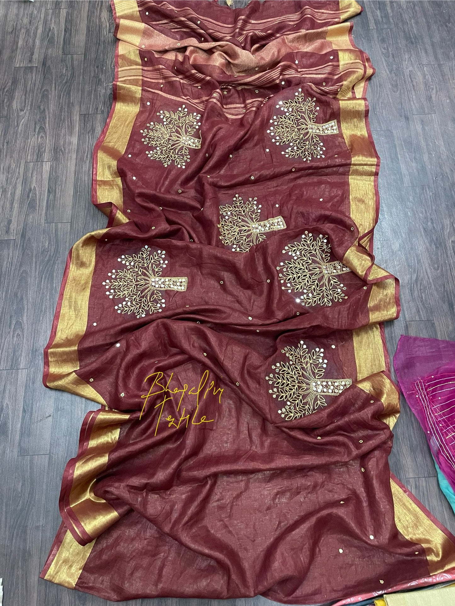 Pure Linen Hand Cutwork Tree Embroidered Saree(Search Code-10135)